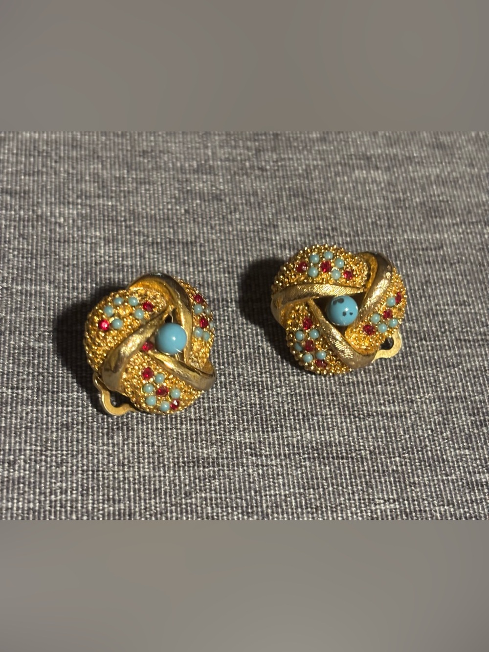 Mode-Art Vintage Victorian Revival Clip On Earrings